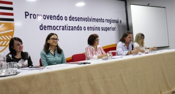 Conselheiros da UEMASUL reunidos para traçar planos para o ano de 2020.